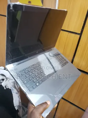 New Laptop HP 250 G6 12GB Intel Core I3 SSD 128GB