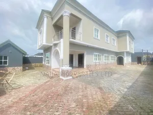 5bdrm Duplex in Beechwood Estate, Bogije for rent