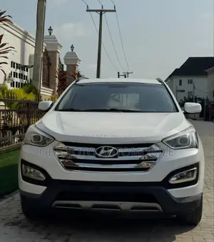 Hyundai Santa Fe 2014 White
