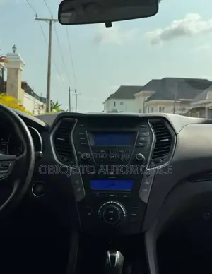 Hyundai Santa Fe 2014 White
