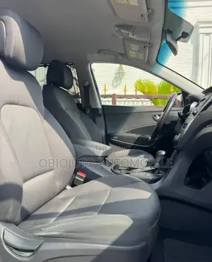 Hyundai Santa Fe 2014 White
