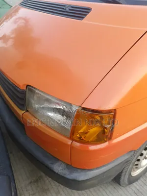 Volkswagen Transporter 2003 Orange