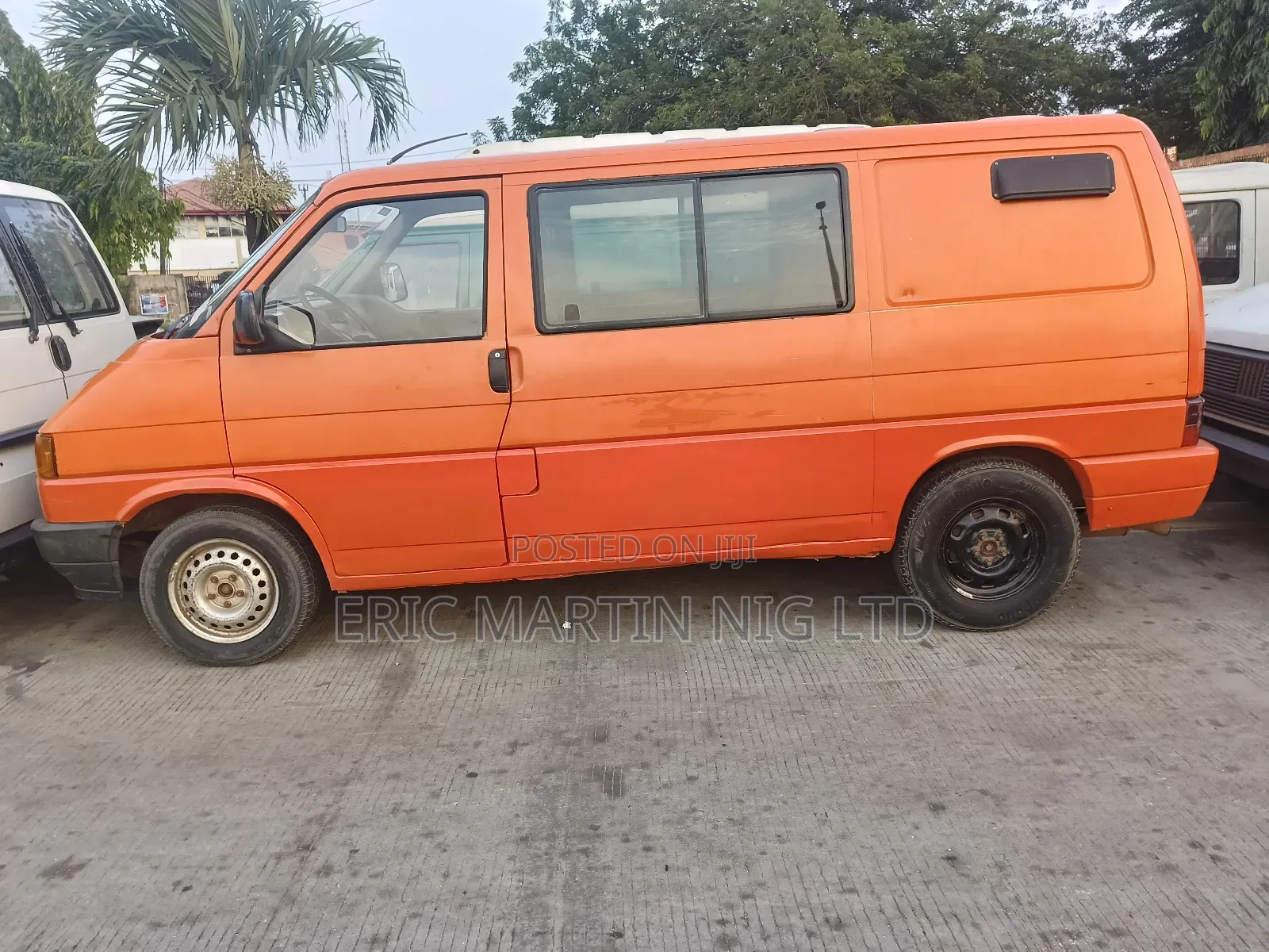 Volkswagen Transporter 2003 Orange