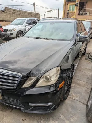 Mercedes-Benz E350 Base 4Matic Wagon AWD (3.5L 6cyl 7A) 2013 Black