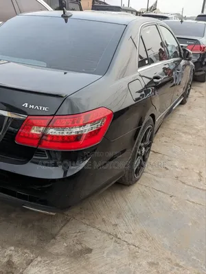 Mercedes-Benz E350 Base 4Matic Wagon AWD (3.5L 6cyl 7A) 2013 Black