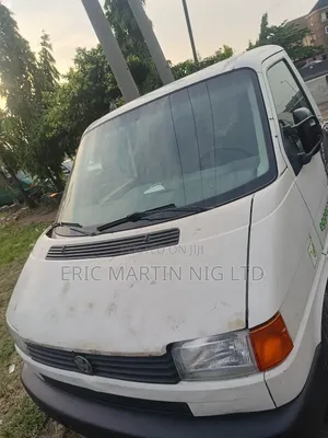 Volkswagen Transporter 2003 White