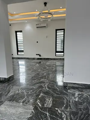 4bdrm Duplex in Kolapo Ishola Gra, Ibadan for rent