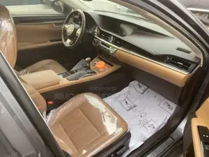 Lexus ES 350 FWD 2016 Gray
