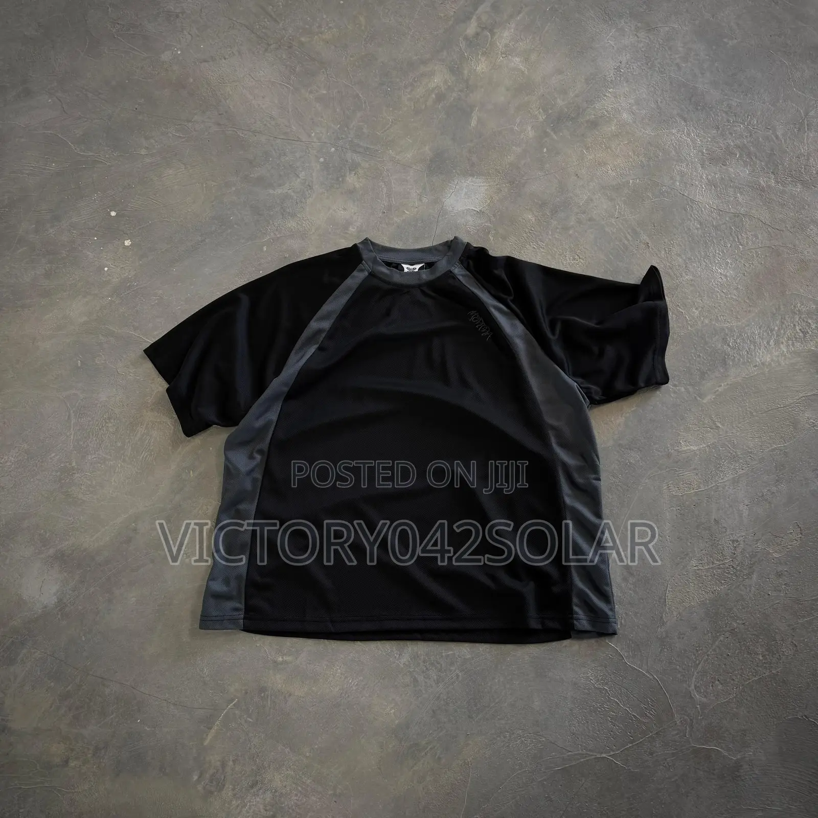 *Mertra Pulse Tee (Black)*
