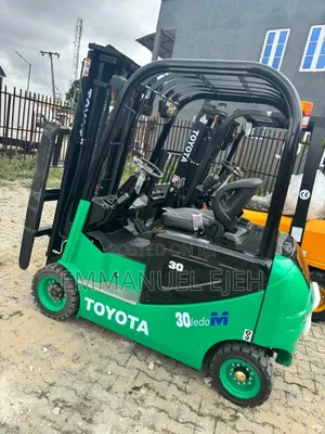 3 Tons Electric Forklift