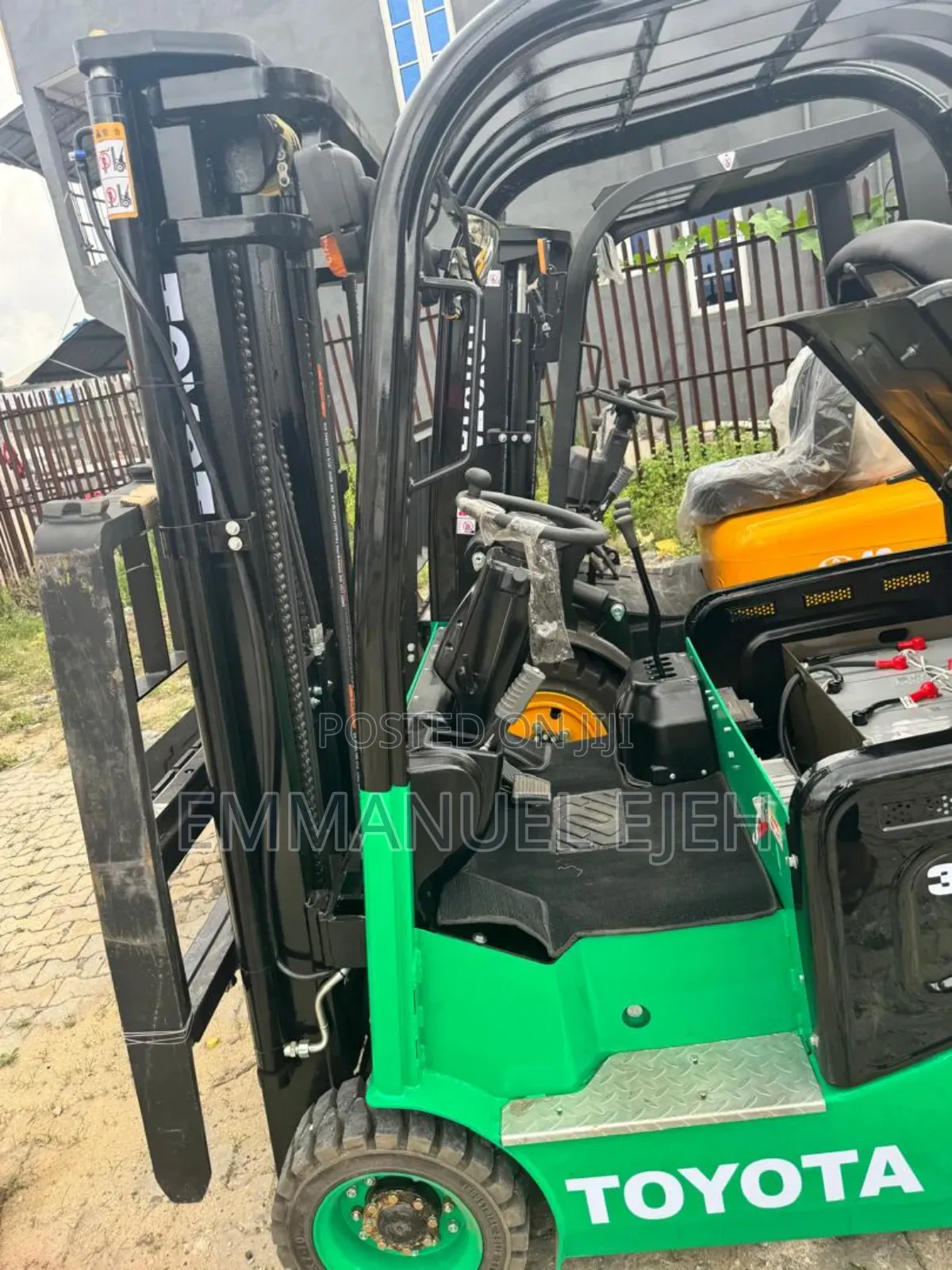 3 Tons Electric Forklift