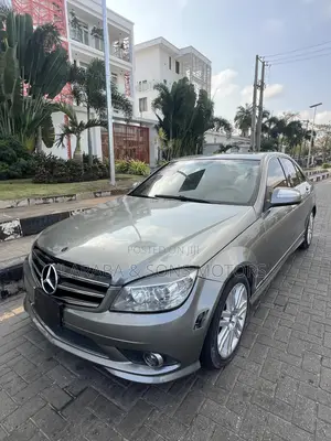 Mercedes-Benz C300 Sport Sedan AWD (3.0L 6cyl 7A) 2009 Green