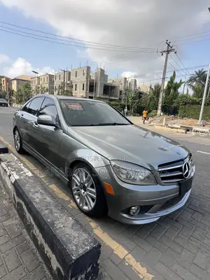 Mercedes-Benz C300 Sport Sedan AWD (3.0L 6cyl 7A) 2009 Green