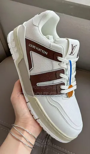 Luxury Louise Vuitton Sneakers