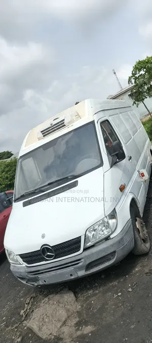 Mercedes-Benz Sprinter 2004 White