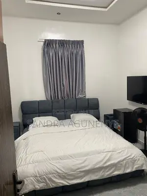 A Room in 4 Bedroom Duplex