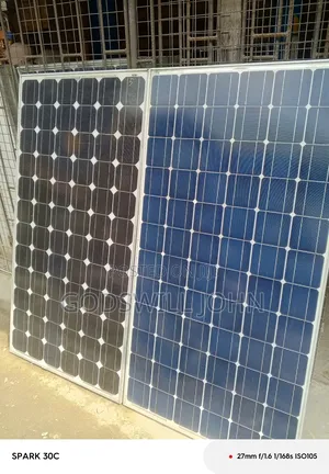 300 W Solar Panels Canadian Mono