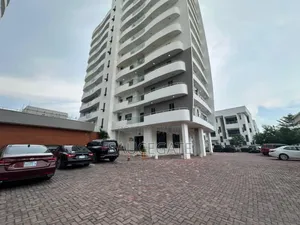 2bdrm Apartment in Lekki Phase 1 for rent