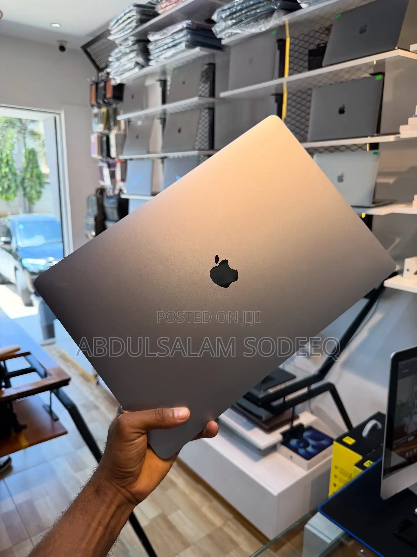 Laptop Apple MacBook Pro 2019 64GB Intel Core I9 SSD 1T