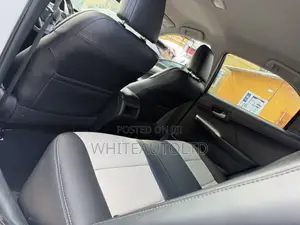 Toyota Camry SE 4dr Sedan (2.5L 4cyl 6A) 2013 White