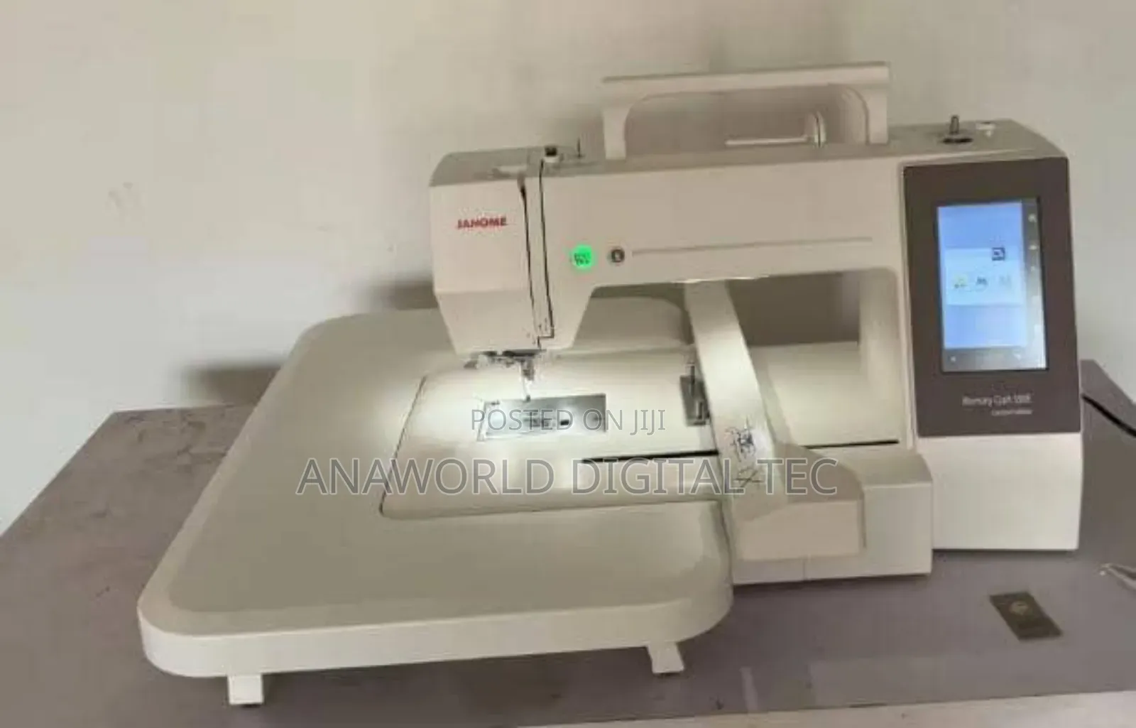 E550 Janome Large Frame Mini Monogramming Embroidery Machine