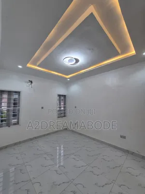 4bdrm Duplex in Omole Phase 2 for rent