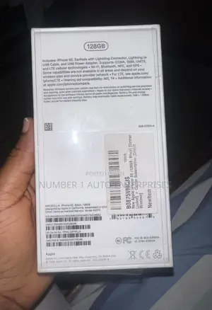 New Apple iPhone SE 128 GB Black