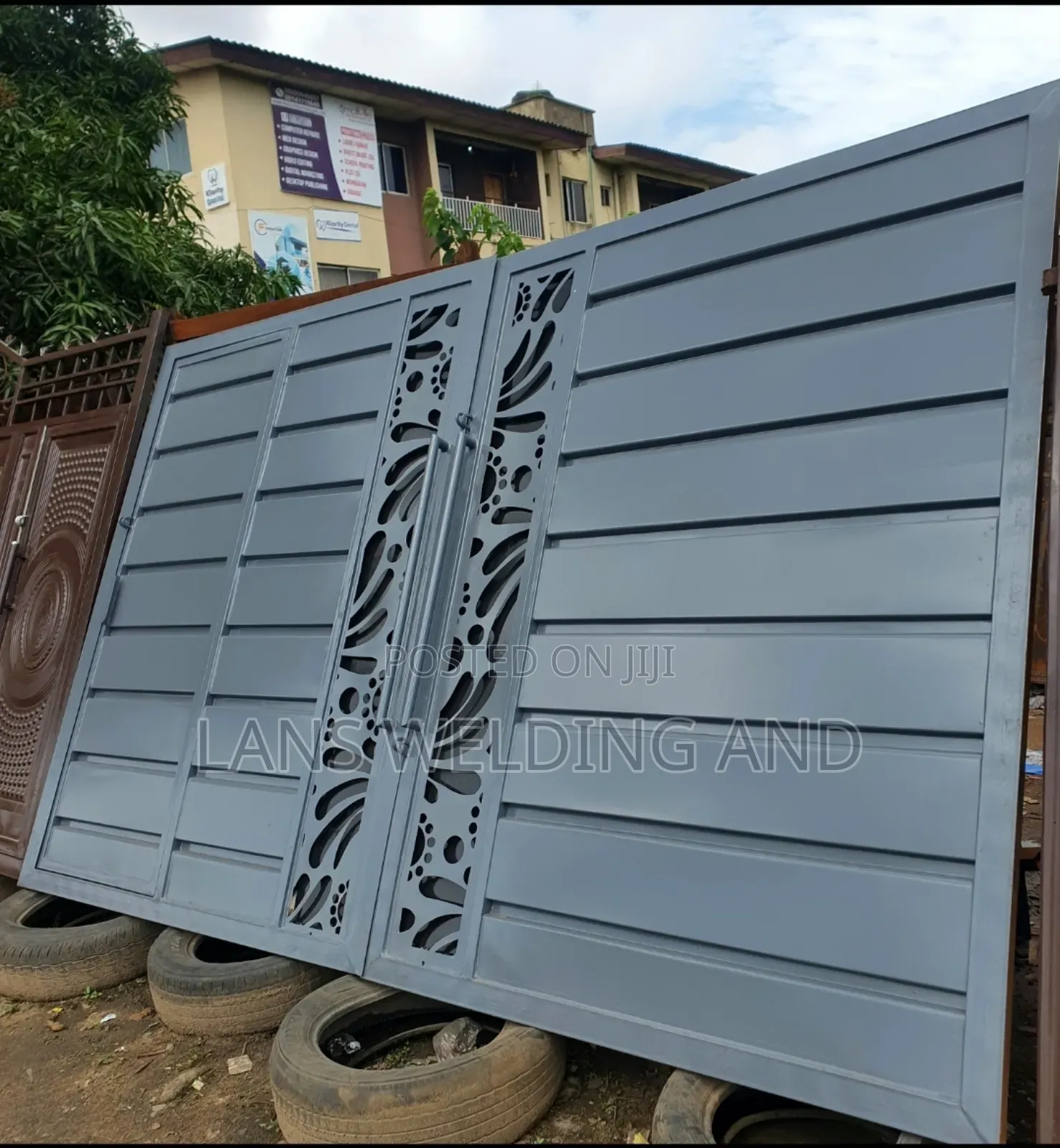 Simple Design Gate