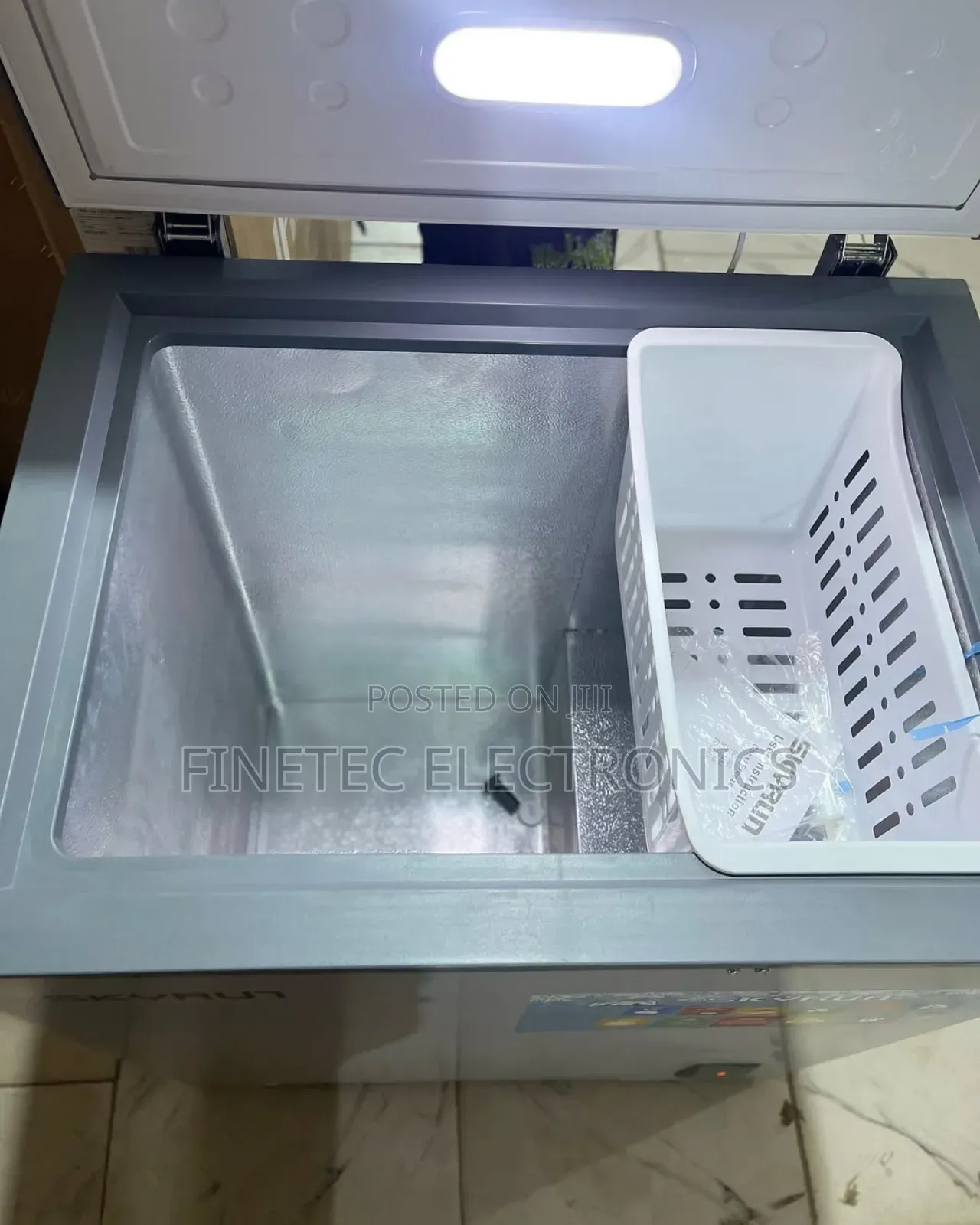 Skyrun Chest Freezer, 145l