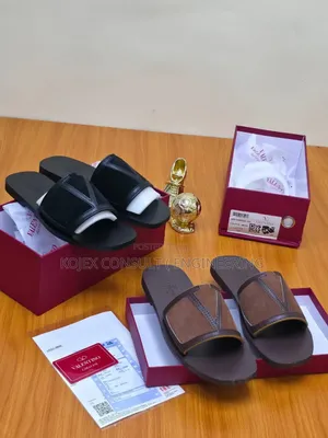 Valentino Comfy Slides