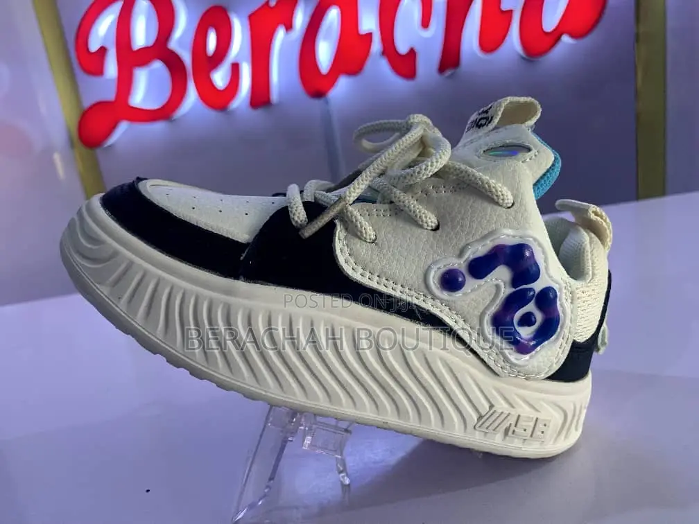 Children Canvas Sneaker