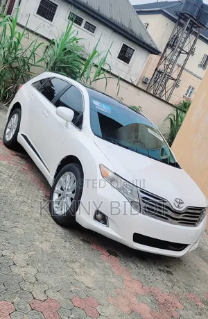 Toyota Venza AWD 2012 White