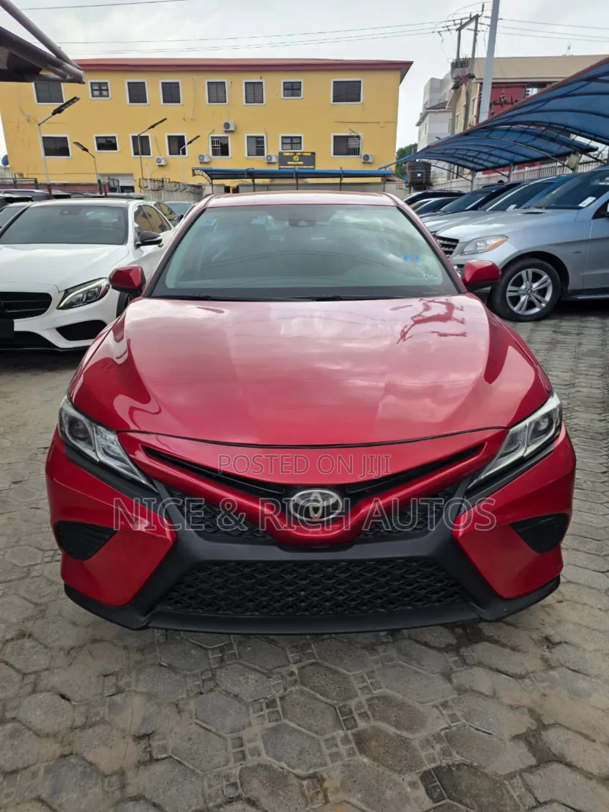Toyota Camry 2019 Red