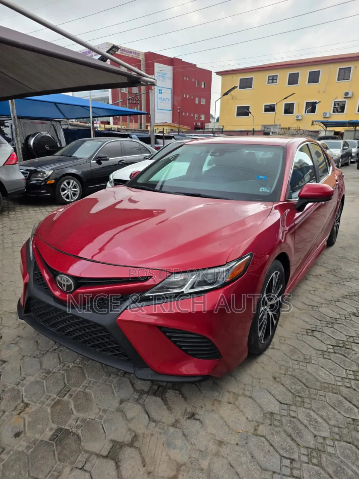 Toyota Camry 2019 Red