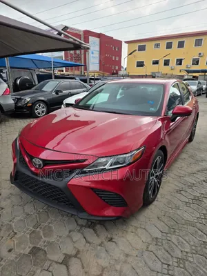 Toyota Camry 2019 Red