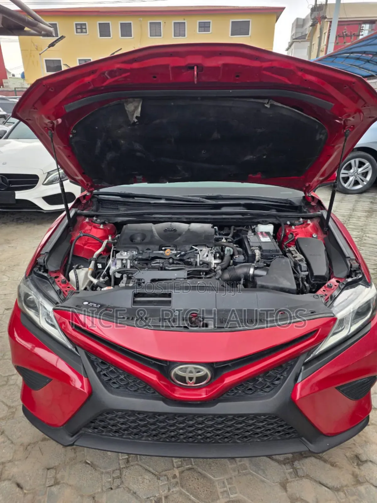 Toyota Camry 2019 Red