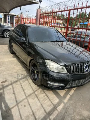 Mercedes-Benz C300 Sport 4Matic Sedan AWD (3.0L 6cyl 7A) 2012 Black