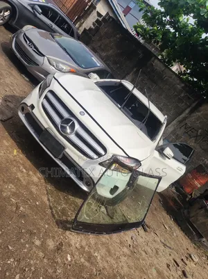Benze Gla250 2014 Windscreen Glass Available