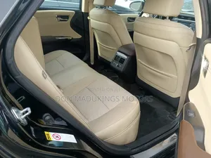 Toyota Avalon Limited 4dr Sedan (3.5L 6cyl 6A) 2014 Black