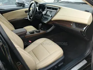 Toyota Avalon Limited 4dr Sedan (3.5L 6cyl 6A) 2014 Black