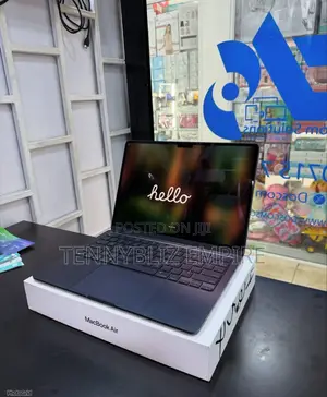 Laptop Apple MacBook Air 2024 M3 13-inch 16GB Apple M3 SSD 512GB