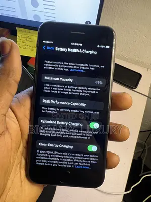 Apple iPhone 8 64 GB Black