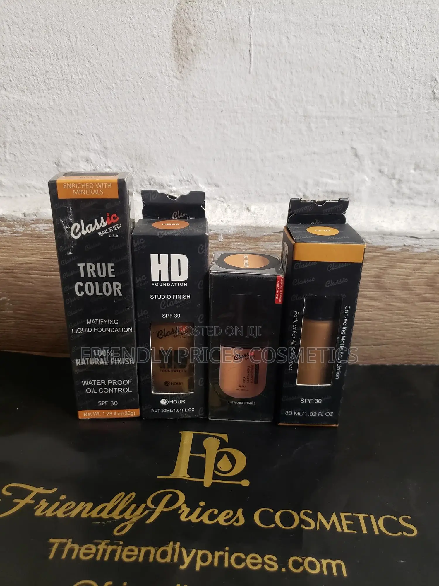 Classic Makeup Consealing Matte Foundation