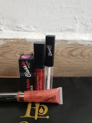 Classic Makeup Pure Matte Lip Stick – 3.7g
