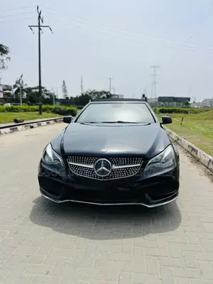 Mercedes-Benz E350 Base 4Matic Coupe AWD (3.5L 6cyl 7A) 2014 Black
