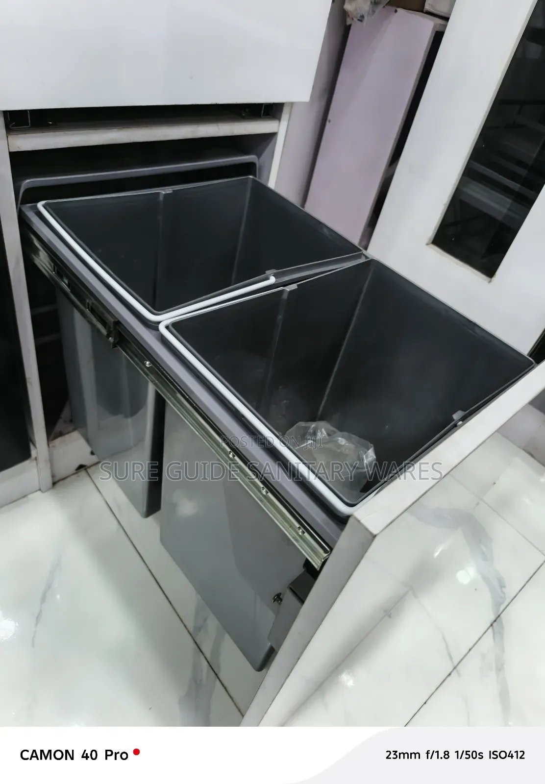 Built-in Cabinet Kitchen Waste Bin