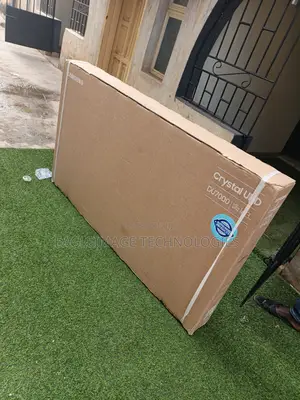 Brand New Samsung 65 Inch Tv + Free Wall Mount