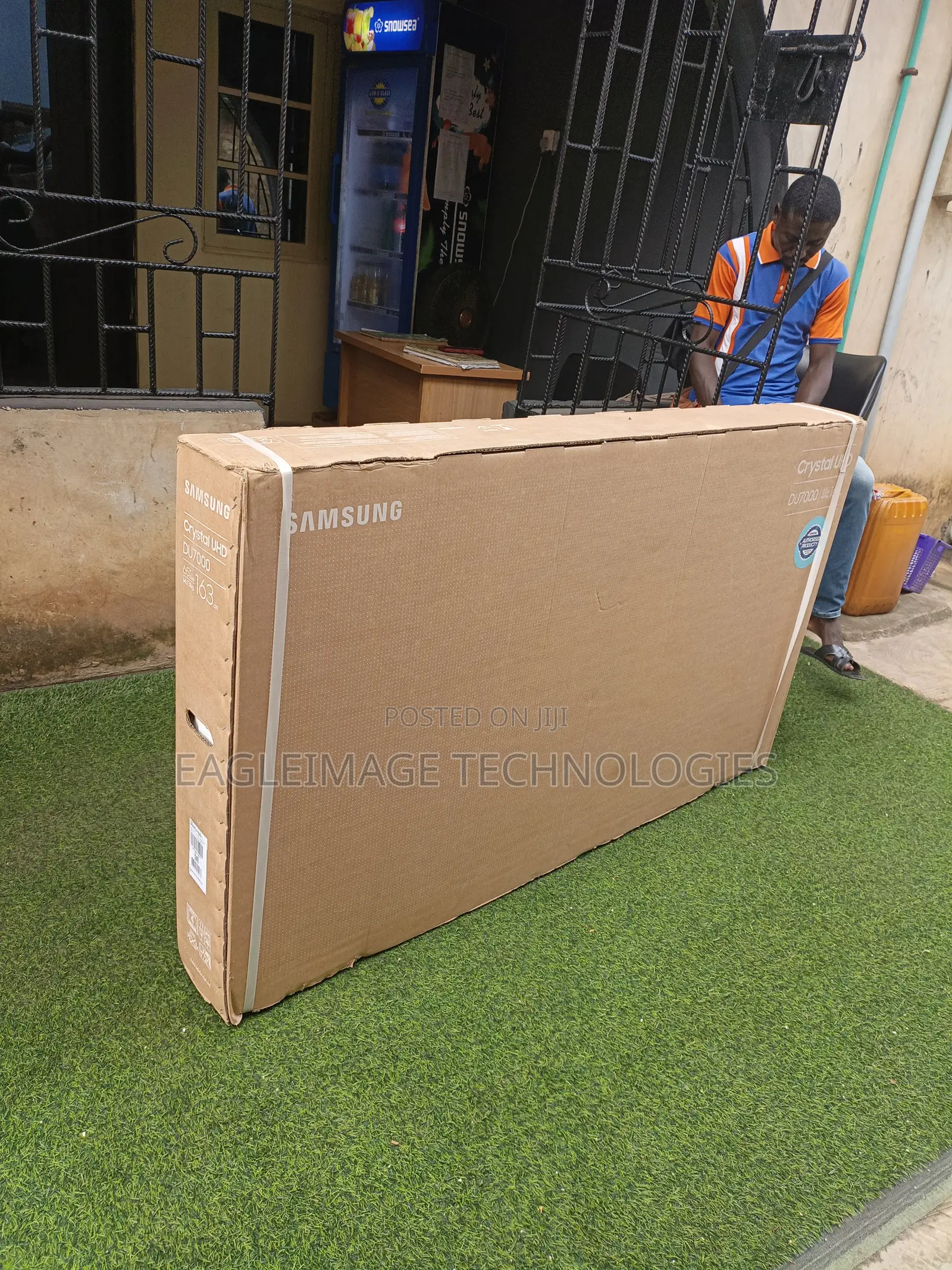 Samsung 65" Smart Tv + Free Hdmi Cable Surge Protector