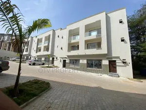 4bdrm Townhouse / Terrace in Maitama for rent