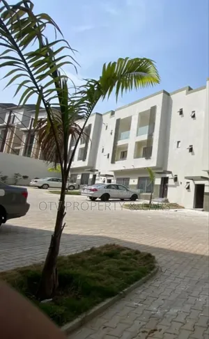 4bdrm Townhouse / Terrace in Maitama for rent